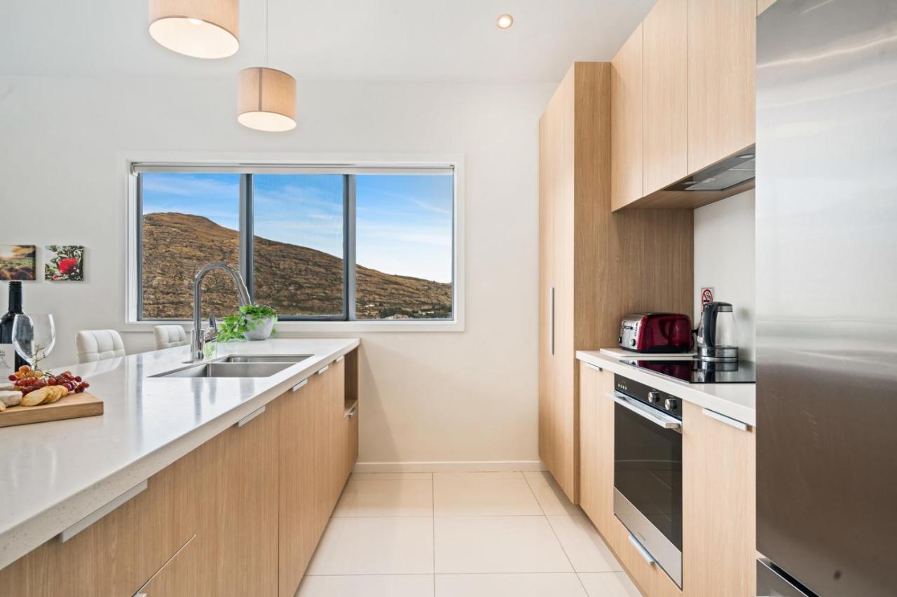 Lakeview Retreat - Queenstown Holiday Home Buitenkant foto